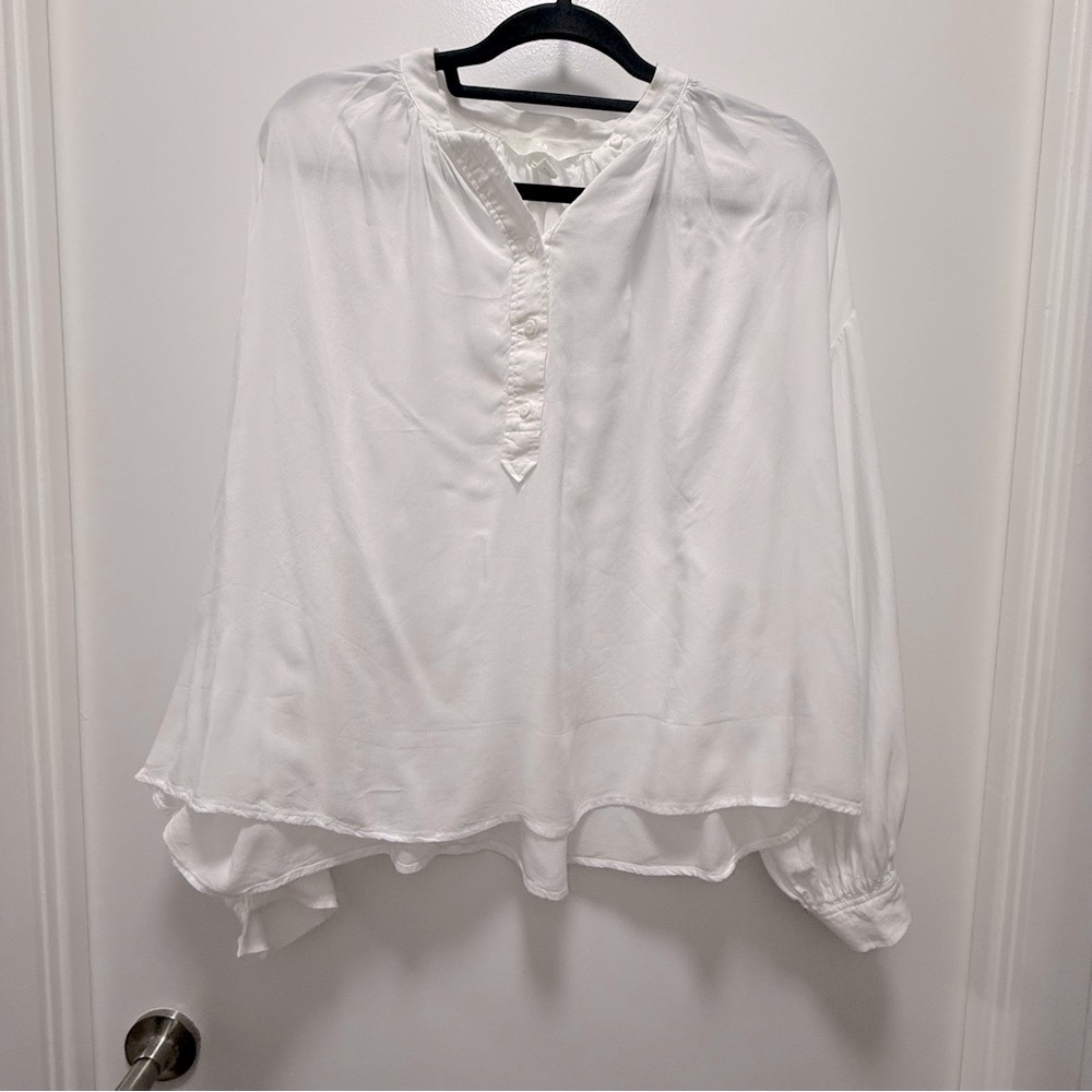 🍀30% H&M White Loose Fit Viscose Blouse with Puff Sleeves and Mandarin Collar